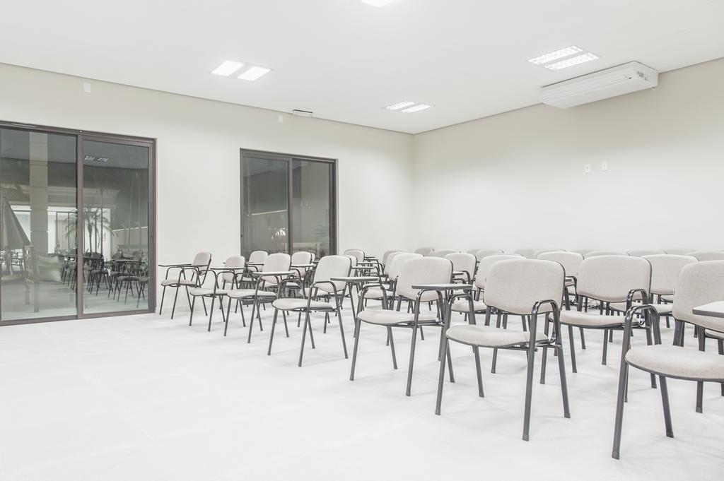 Class Hotel Pouso Alegre Exterior foto